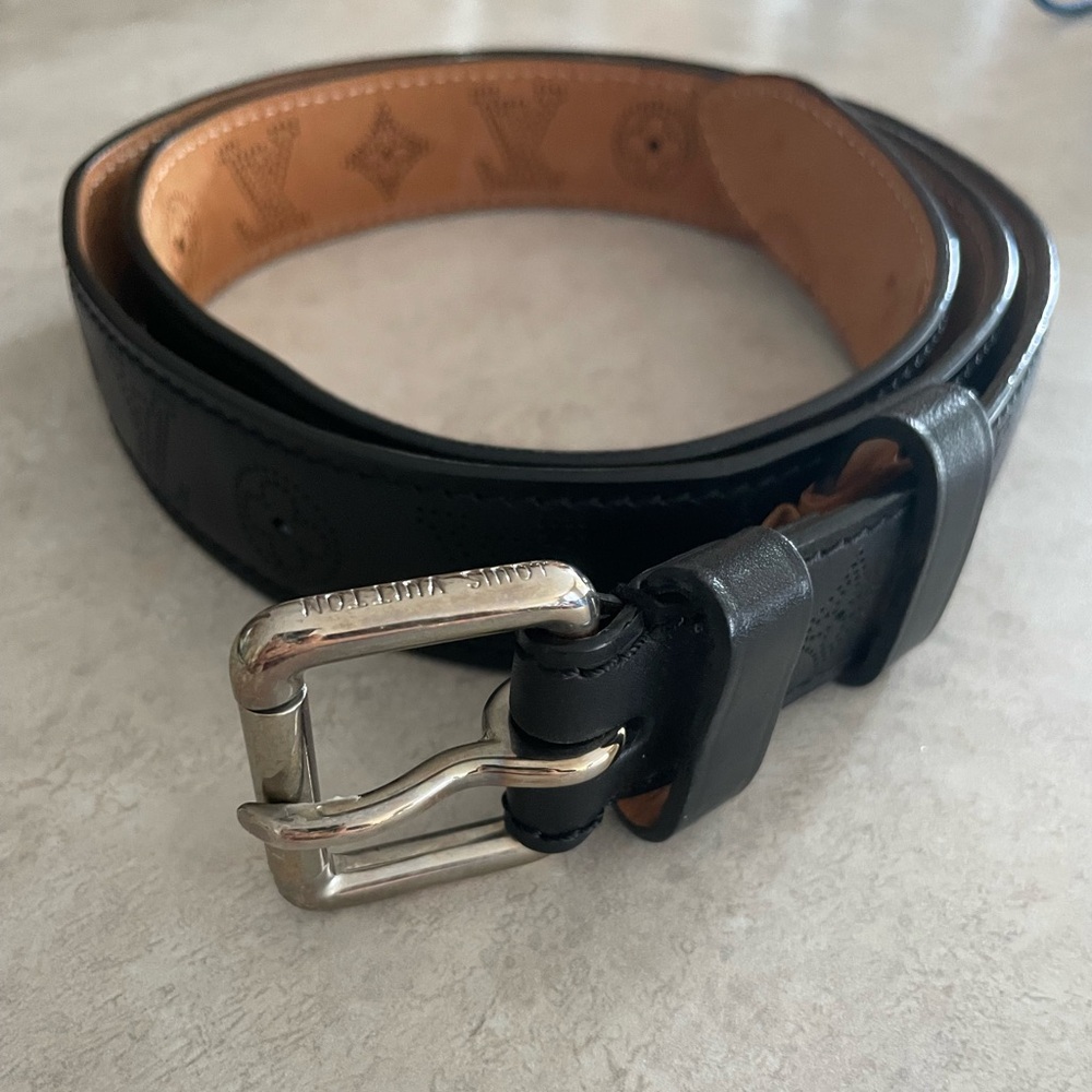 Louis Vuitton Mahina Black Belt (size 95cm/38in)